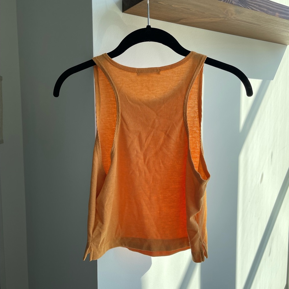 Cropped Ribbed Tank - Picture 2 of 2